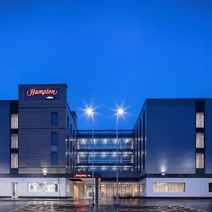 hampton-by-hilton-bristol-airport.cardiffhotelswales.com/