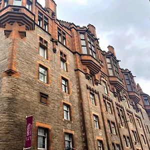 cowgate-hostel.edinburghhotelsuk.org/